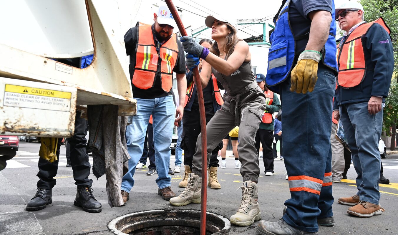 LIMPIA CUAUHTÉMOC: UN GOBIERNO QUE SALE A LA CALLE Y SE ENSUCIA LAS MANOS
