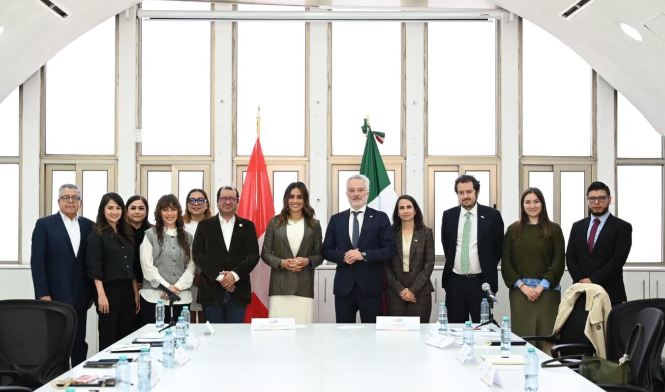 PARA GENERAR ALIANZAS QUE TRASCIENDEN, ALE ROJO DE LA VEGA RECIBE EN CUAUHTÉMOC A PIETRO PIFFARETTI, EMBAJADOR DE SUIZA EN MÉXICO