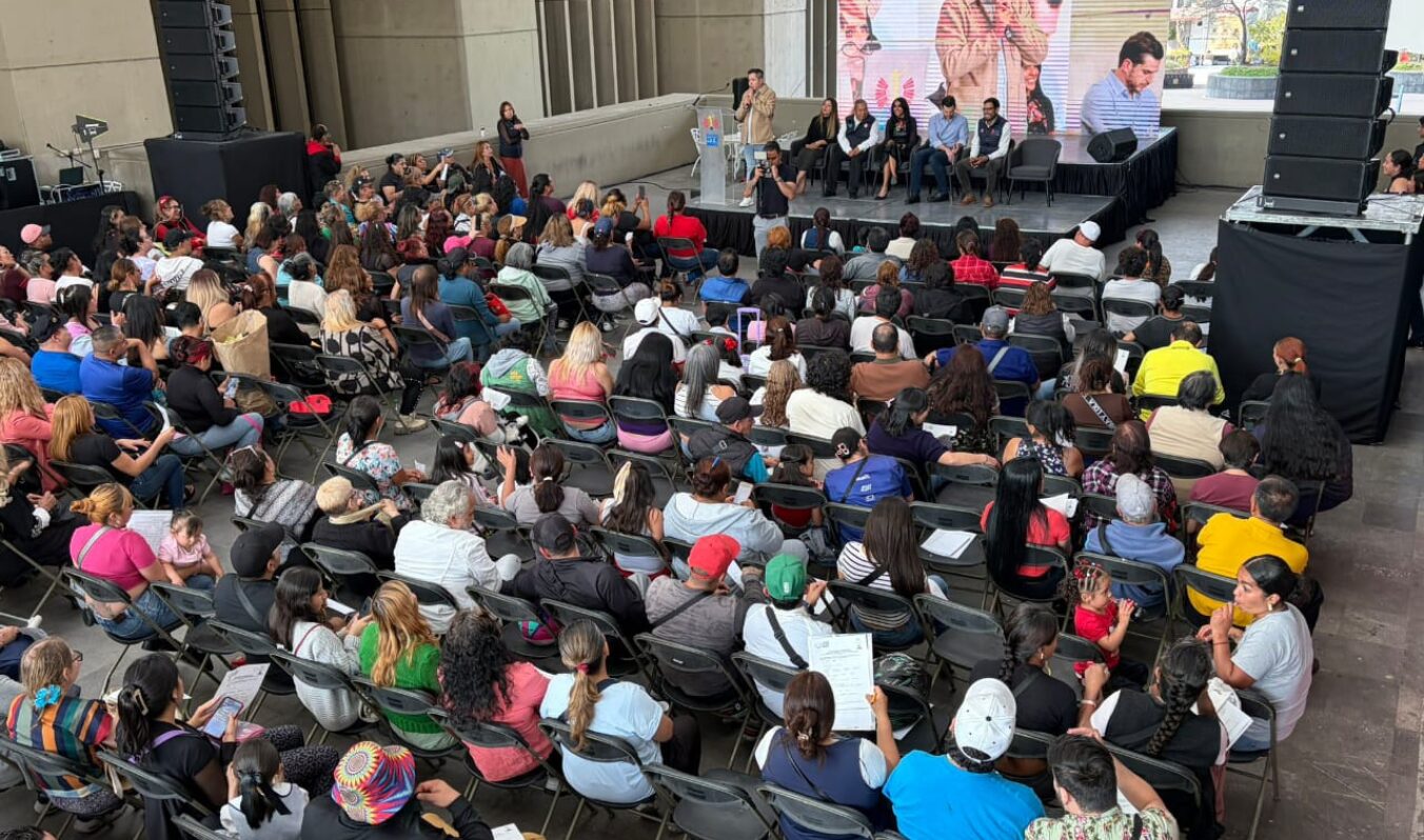 ALCALDÍA CUAUHTÉMOC ENTREGA APOYOS DE LOS PROGRAMAS SOCIALES PARA PERSONAS TRANS Y “CHAMBÉALE CON AMOR”
