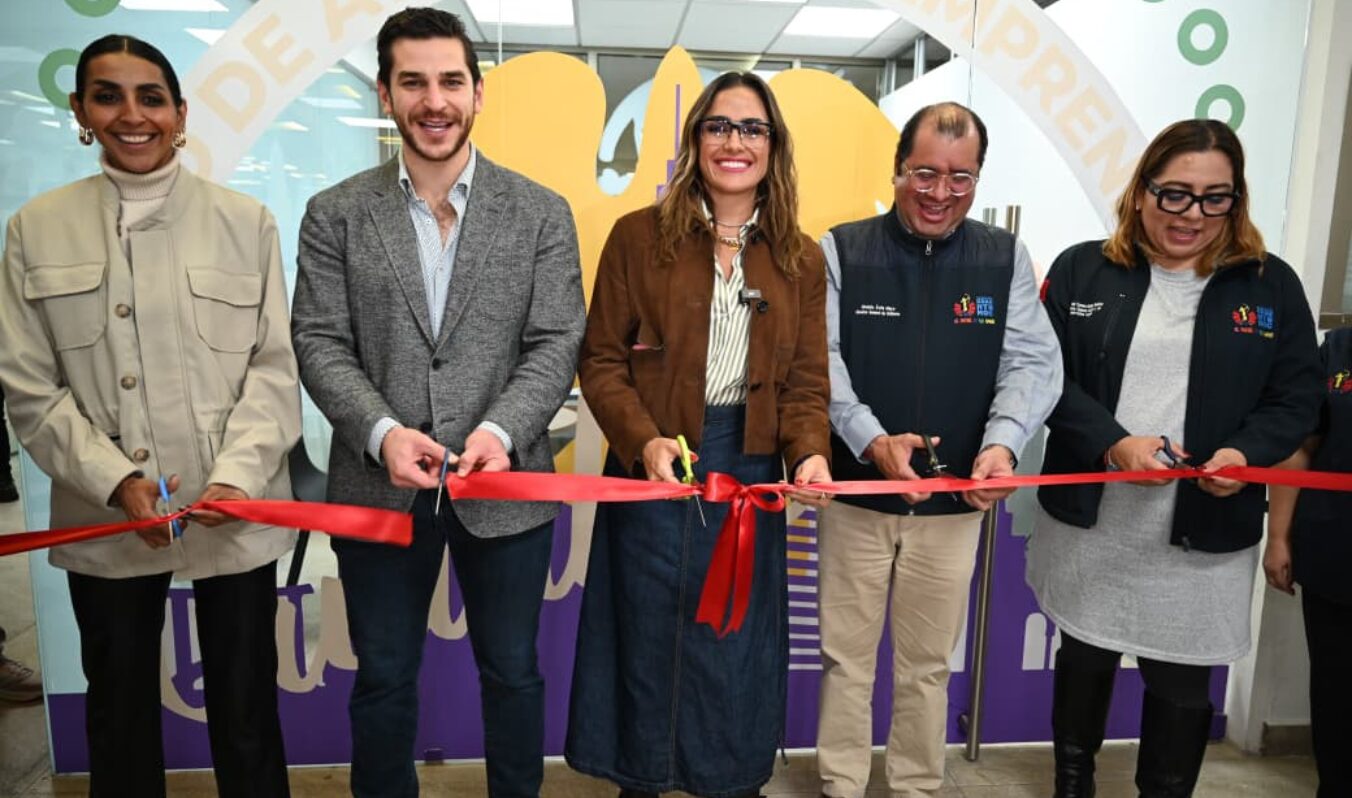 CUAUHTÉMOC ABRE CENTRO DE ATENCIÓN AL EMPRENDEDOR: NADIE VOLVERÁ A ENFRENTAR SOLO TRÁMITES, REQUISITOS O PROCESOS PARA HACER CRECER SU NEGOCIO, AFIRMA ALE ROJO DE LA VEGA