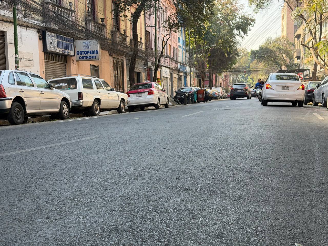 ALE ROJO DE LA VEGA ENTREGA REENCARPETADO EN MIGUEL SCHULTZ, VIALIDAD QUE LLEVABA MÁS DE 30 AÑOS SIN INTERVENCIÓN MAYOR