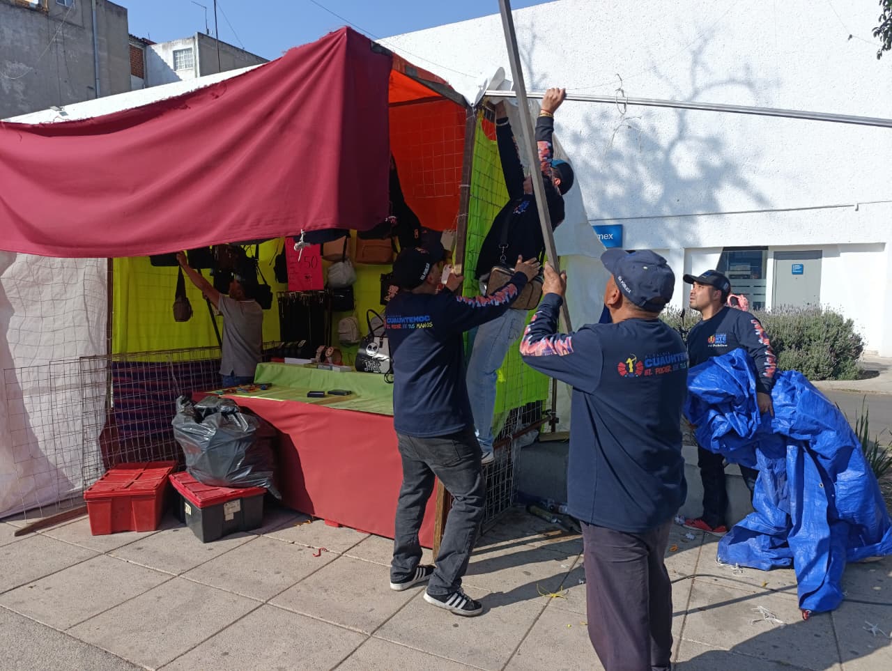 RETIRA ALCALDÍA CUAUHTÉMOC PUESTOS IRREGULARES EN RIBERA DE SAN COSME