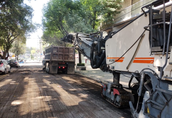 CALLES REPAVIMENTADAS, PARQUES INTERVENIDOS Y BANQUETAS MÁS SEGURAS: ALE ROJO DE LA VEGA IMPULSA OBRAS PRIORITARIAS EN LA CUAUHTÉMOC