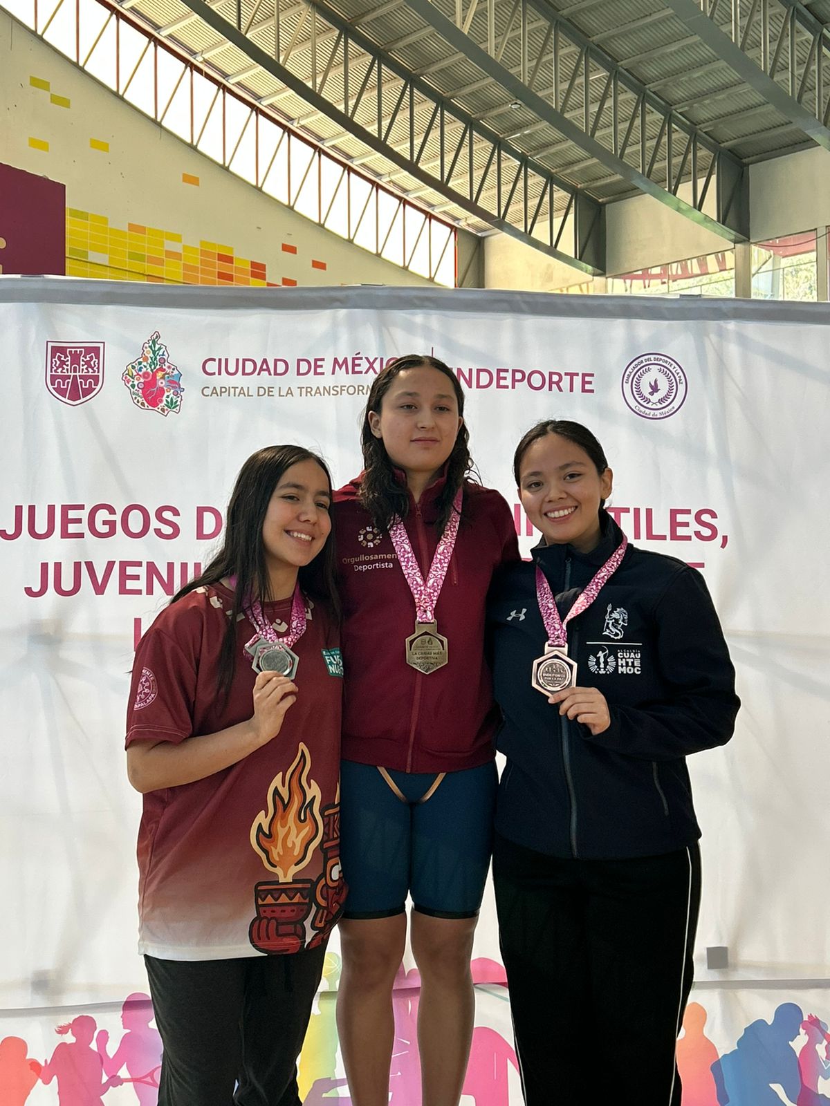 NADADORES DE CUAUHTÉMOC CONSIGUEN 14 MEDALLAS EN JUEGOS DE LA CDMX
