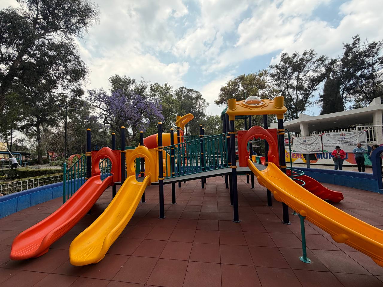 Alcaldía Cuauhtémoc recupera Parque Pípila y mejora banquetas en Vista Alegre (foto 4)