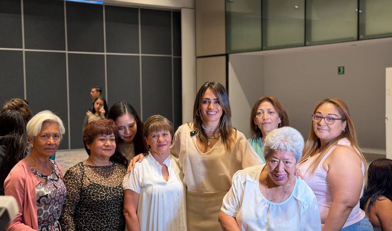 ALE ROJO DE LA VEGA RECONOCE TRABAJO, ENTREGA Y VOCACIÓN DE MAESTRAS DE LOS CENDI