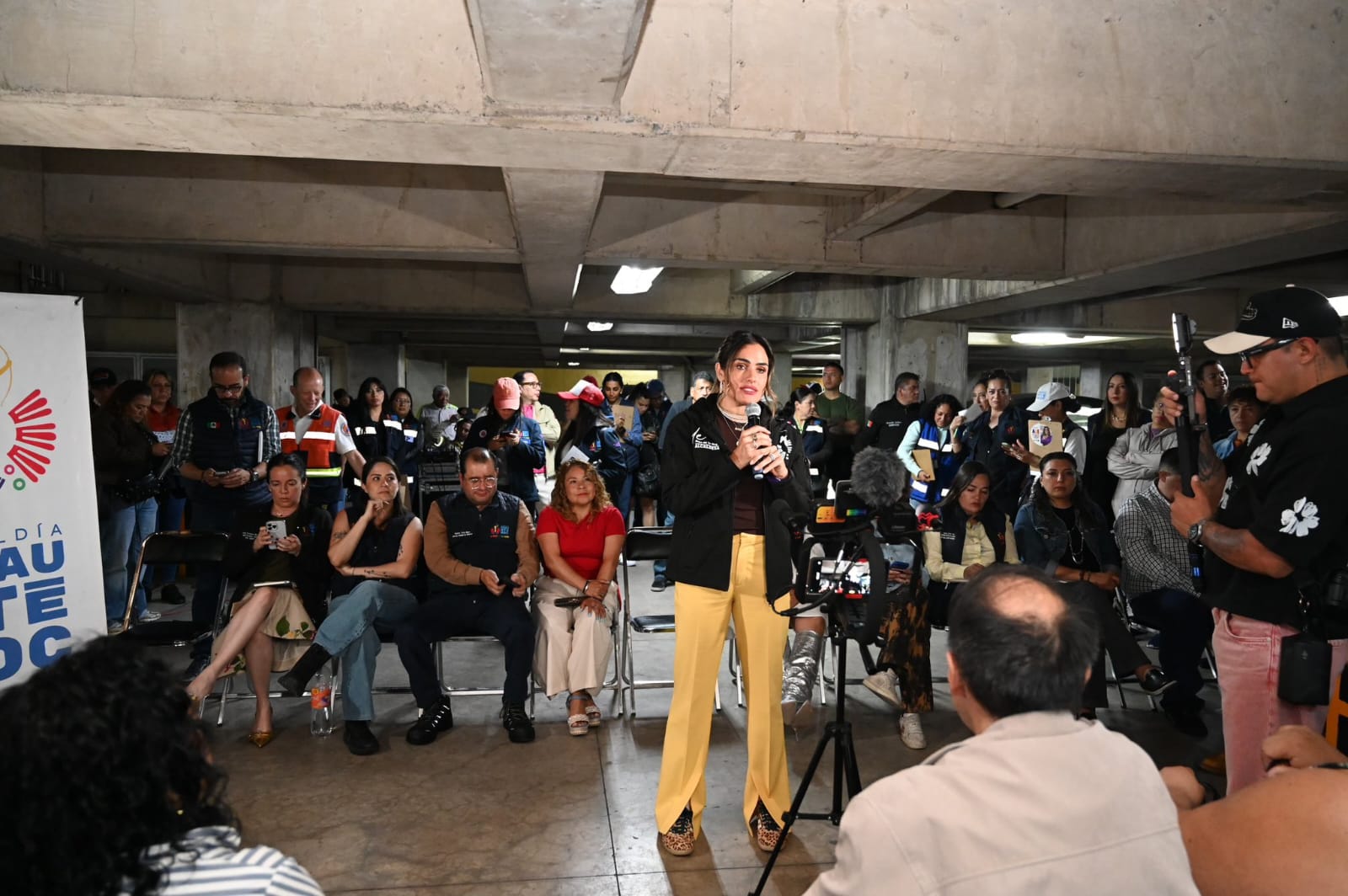 “EN CUAUHTÉMOC SE GOBIERNA EN LA CALLE”: ALE ROJO DE LA VEGA SE REÚNE CON VECINOS DE SAN SIMÓN