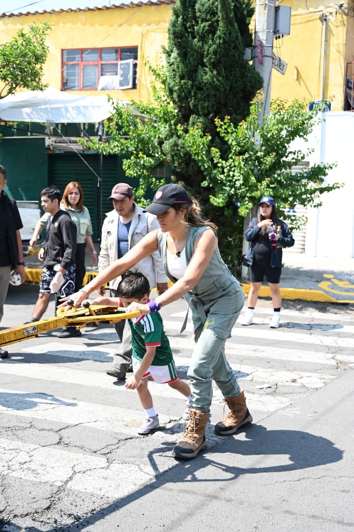 EN JORNADA DE LIMPIA CUAUHTÉMOC, ALE ROJO DE LA VEGA REFUERZA ACCIONES PREVENTIVAS ANTE TEMPORADA DE LLUVIAS