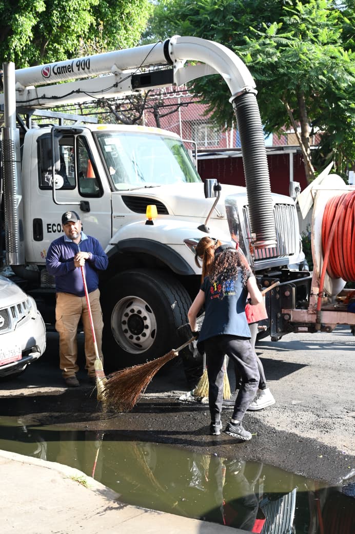 EN JORNADA DE LIMPIA CUAUHTÉMOC, ALE ROJO DE LA VEGA REFUERZA ACCIONES PREVENTIVAS ANTE TEMPORADA DE LLUVIAS