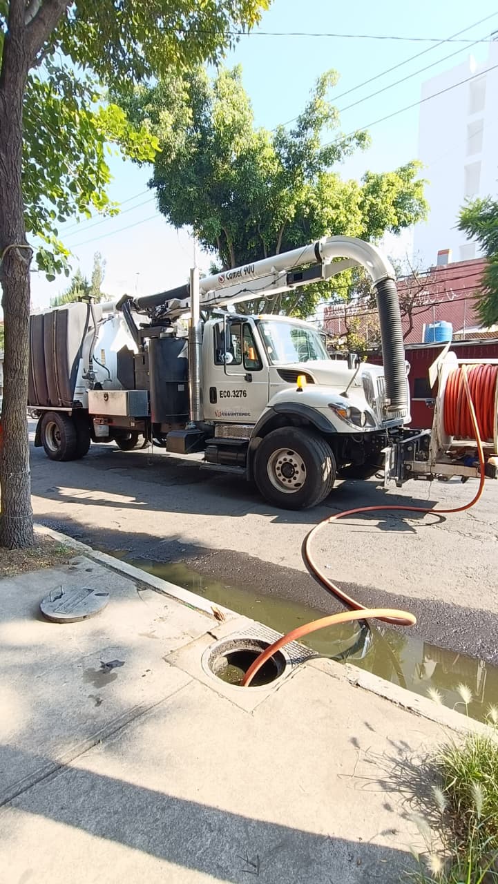 EN JORNADA DE LIMPIA CUAUHTÉMOC, ALE ROJO DE LA VEGA REFUERZA ACCIONES PREVENTIVAS ANTE TEMPORADA DE LLUVIAS