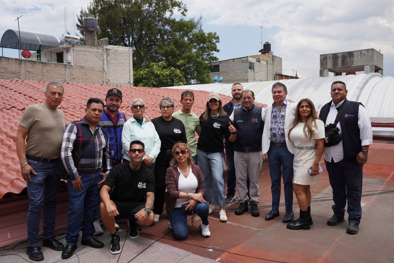 HAY QUE SACAR ADELANTE AL BARRIO: ALE ROJO DE LA VEGA ENTREGA MEJORAS EN MERCADO DE TEPITO