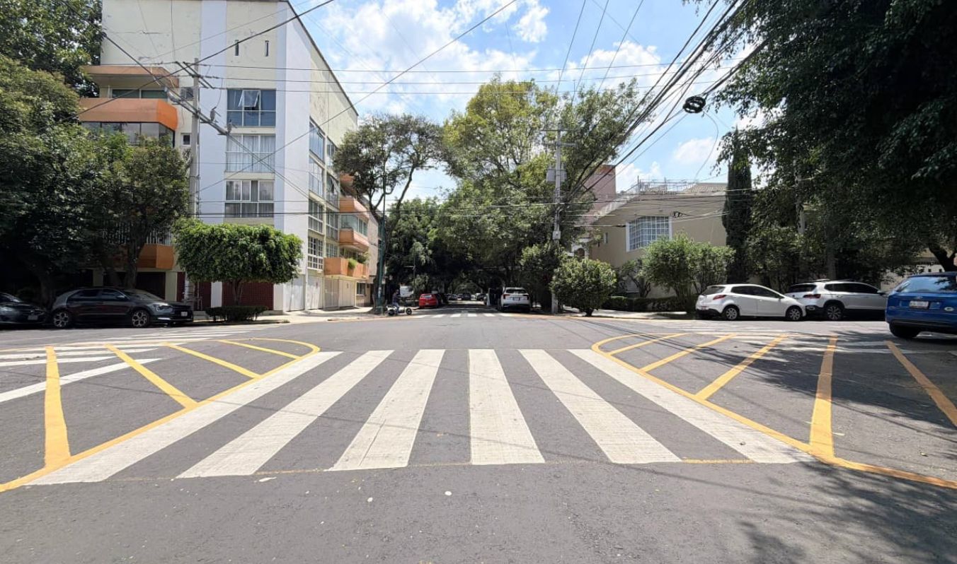 REENCARPETADO EN ROMA SUR MEJORA LA MOVILIDAD Y SEGURIDAD VIAL