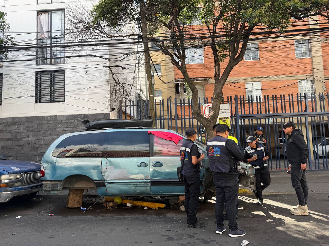 SUMAN 3 MIL 500 VEHÍCULOS ABANDONADOS RETIRADOS DE LAS CALLES DE CUAUHTÉMOC