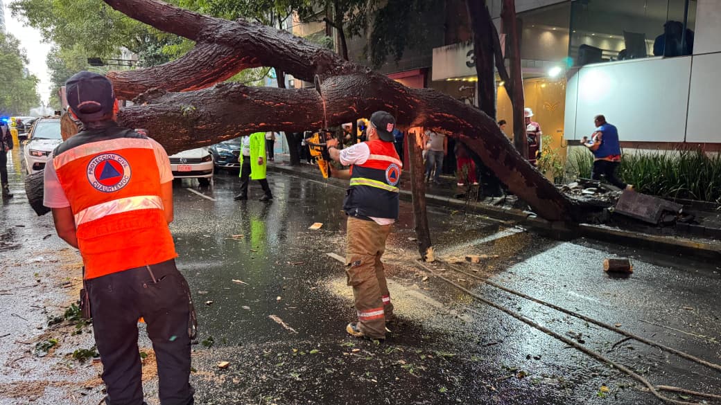 BRIGADA TORMENTA ATIENDE EMERGENCIAS POR LLUVIAS EN MORELOS, DOCTORES Y JUÁREZ