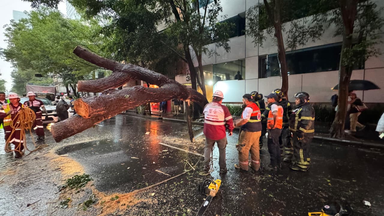 BRIGADA TORMENTA ATIENDE EMERGENCIAS POR LLUVIAS EN MORELOS, DOCTORES Y JUÁREZ
