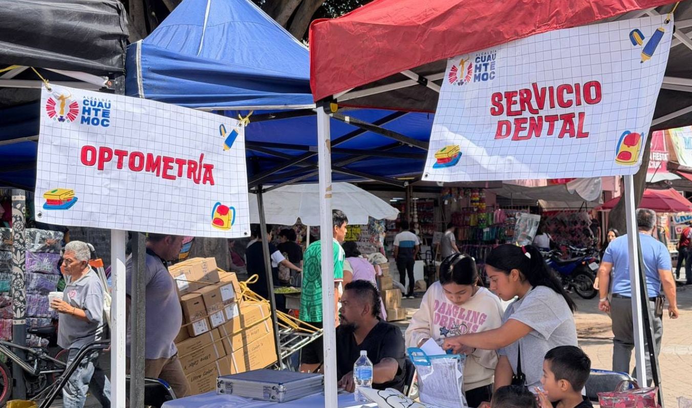 ESTÚDIALE ACERCA SERVICIOS GRATUITOS A FAMILIAS DE LA COLONIA CENTRO PARA EL REGRESO A CLASES