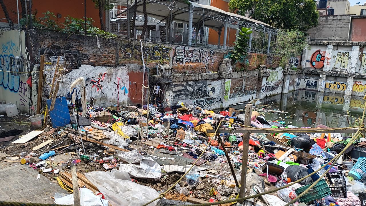 ATIENDE CUAUHTÉMOC PREDIO EN PASEO DE LA REFORMA TRAS REPORTES DE VECINAS Y VECINOS