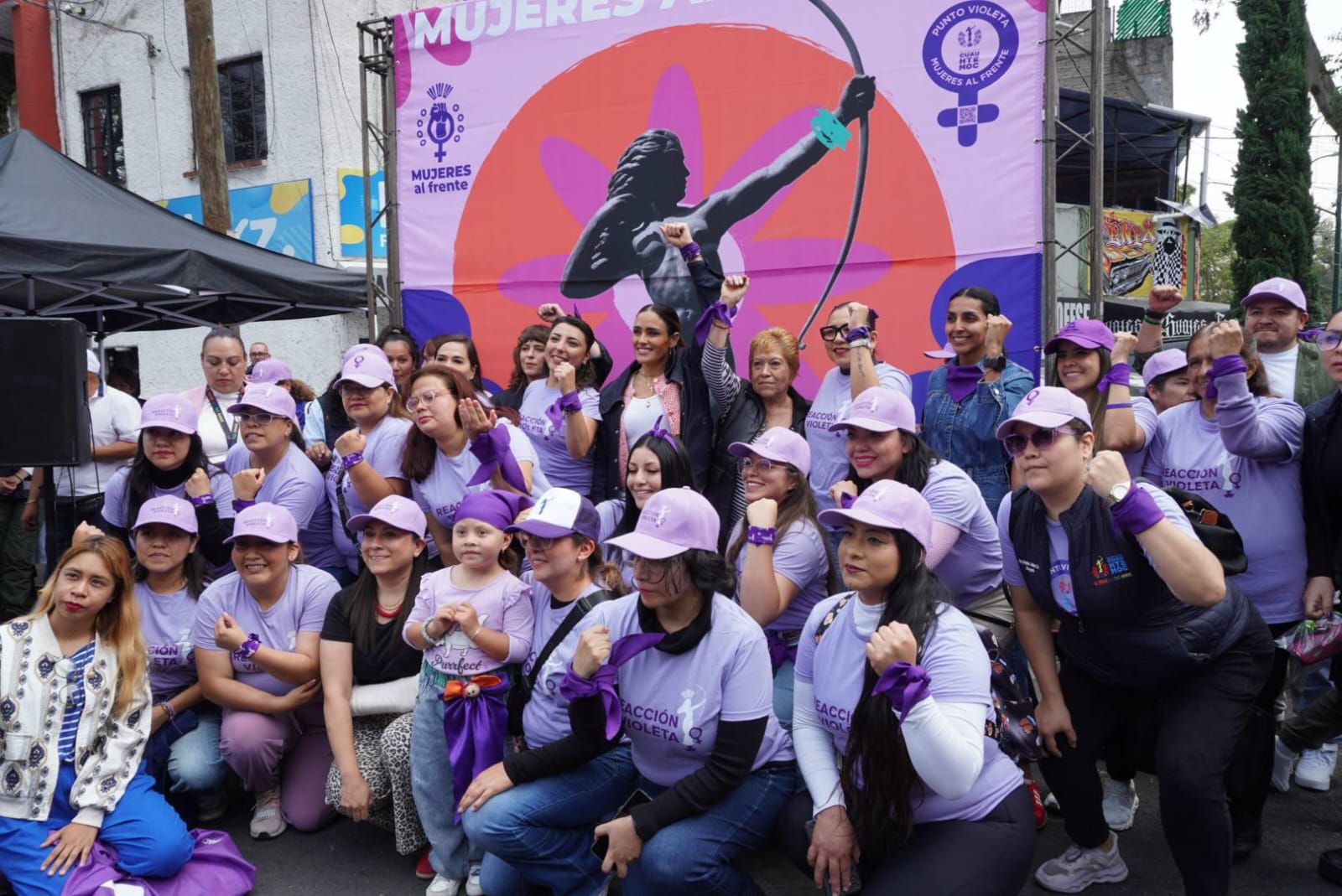 BRIGADA VIOLETA RECORRE LA COLONIA OBRERA Y REFUERZA EL APOYO A MUJERES EN CUAUHTÉMOC