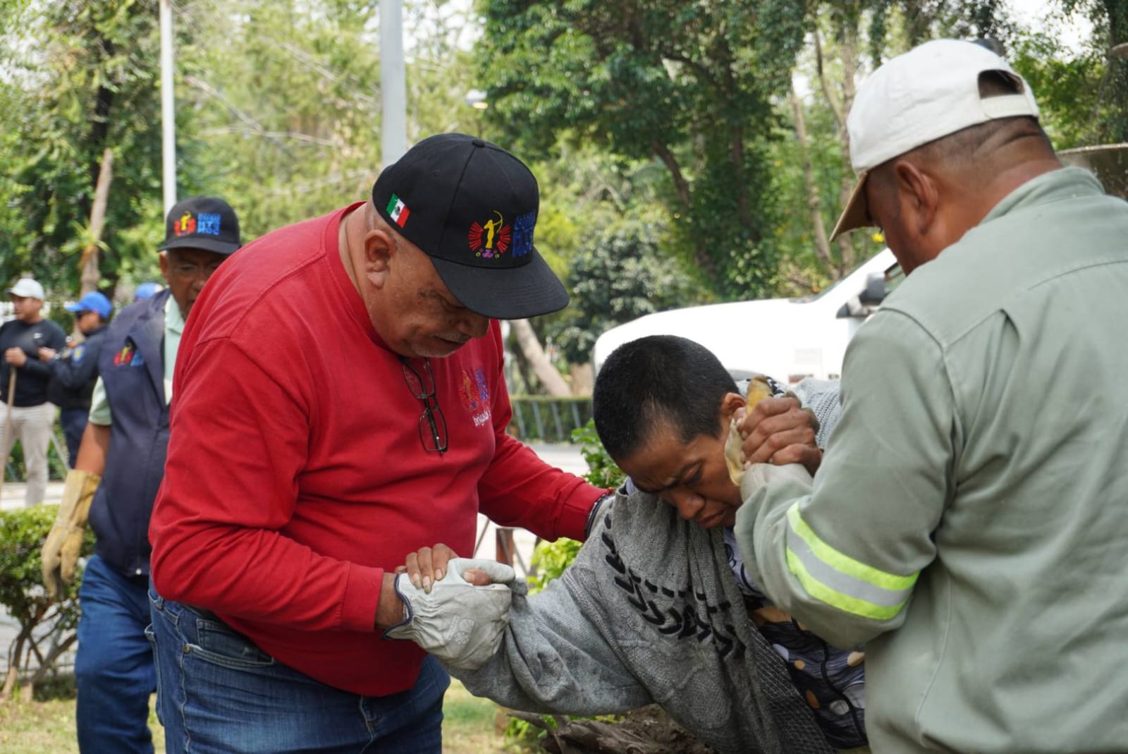BRIGADAS DE SENSIBILIZACIÓN ATIENDEN A 45 PERSONAS Y RECUPERAN ESPACIOS PÚBLICOS EN CUAUHTÉMOC