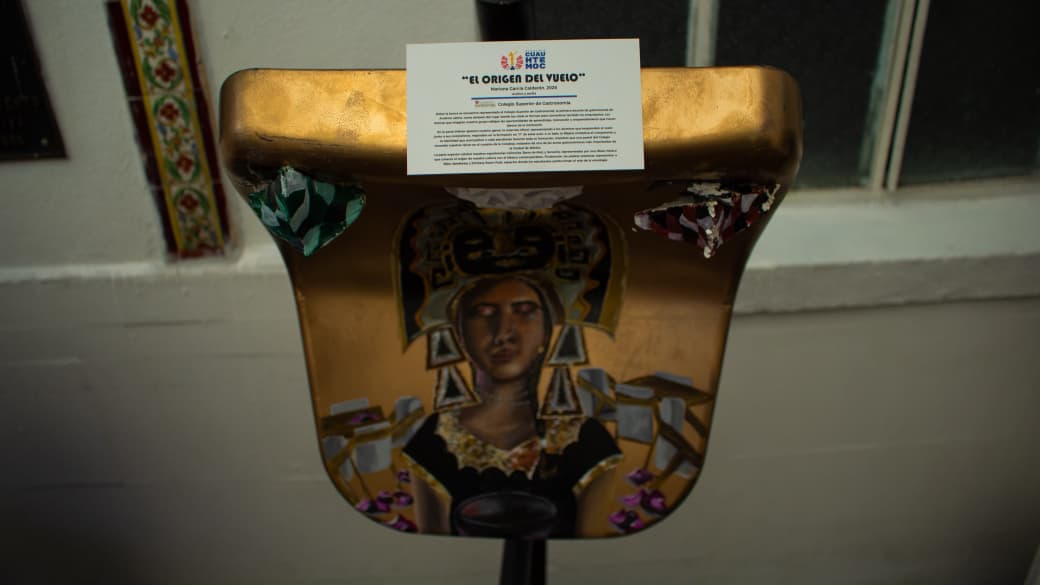 BUTACAS DEL ANTIGUO ESTADIO AZTECA COBRAN NUEVA VIDA COMO OBRAS DE ARTE EN EXPOSICIÓN DE LA ALCALDÍA CUAUHTÉMOC