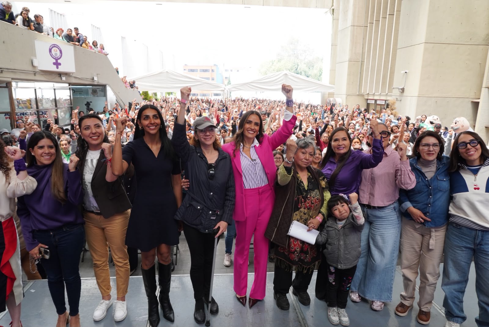 ALCALDÍA CUAUHTÉMOC ENTREGA LA PRIMERA MINISTRACIÓN DE LA TARJETA VIOLETA A MUJERES CUIDADORAS
