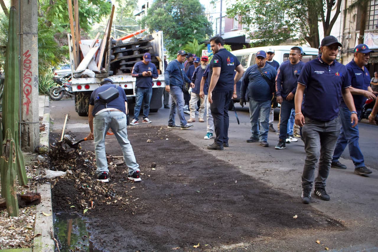 ALCALDÍA CUAUHTÉMOC RECUPERA 3 MIL METROS CUADRADOS DE ESPACIO PÚBLICO TRAS OPERATIVOS EN ROMA NORTE