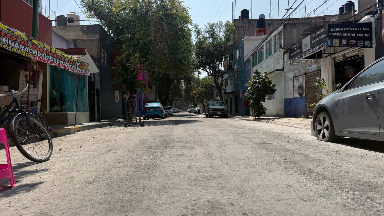 ALCALDÍA CUAUHTÉMOC AVANZA CON LA REPAVIMENTACIÓN DE LA CALLE ARANDA EN LA COLONIA CENTRO