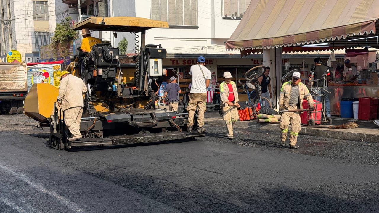 ALCALDÍA CUAUHTÉMOC AVANZA CON LA REPAVIMENTACIÓN DE LA CALLE ARANDA EN LA COLONIA CENTRO
