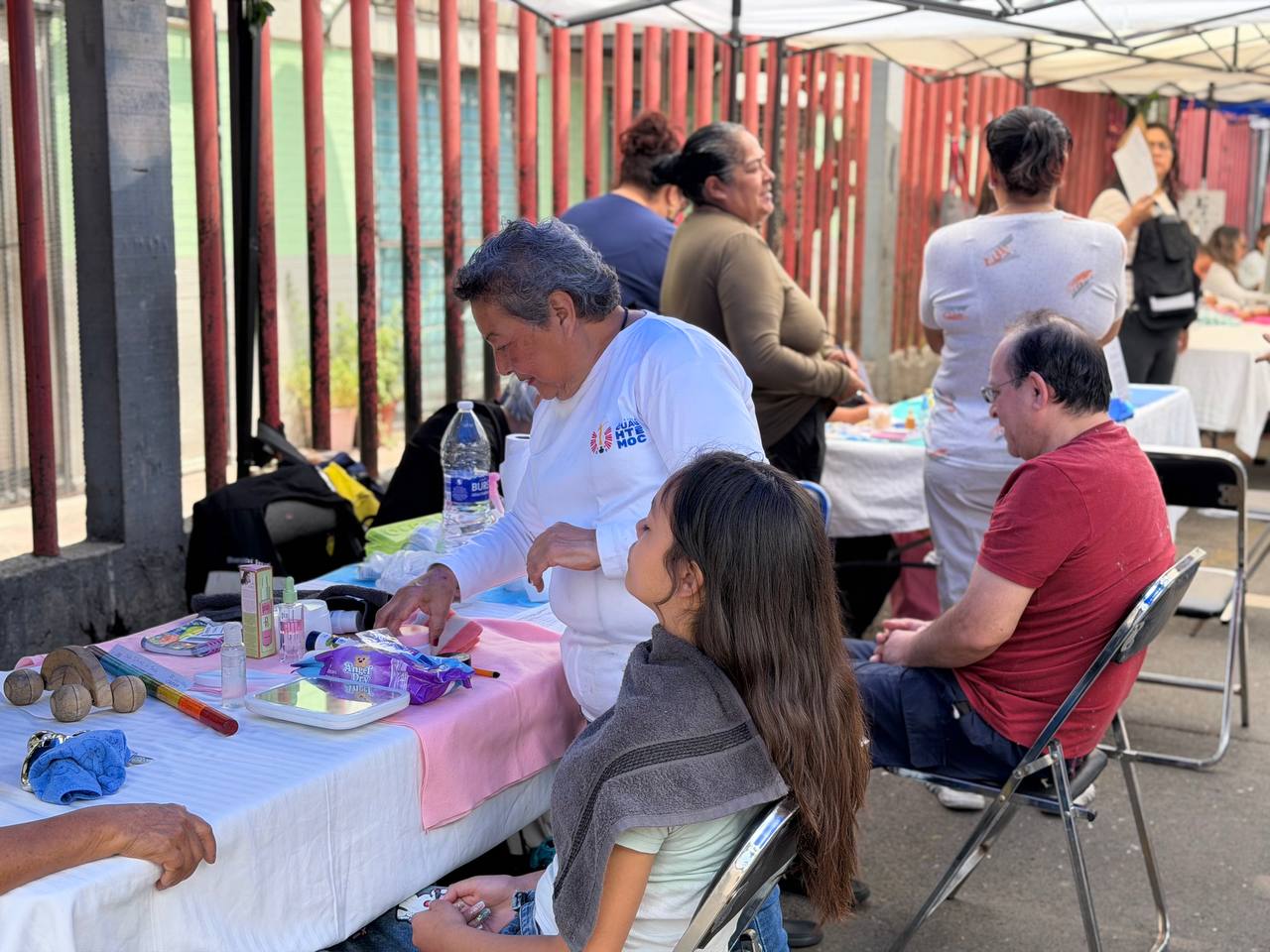 SÚMALE VECINAL ACERCA SERVICIOS GRATUITOS A LAS Y LOS HABITANTES DE LA COLONIA MORELOS
