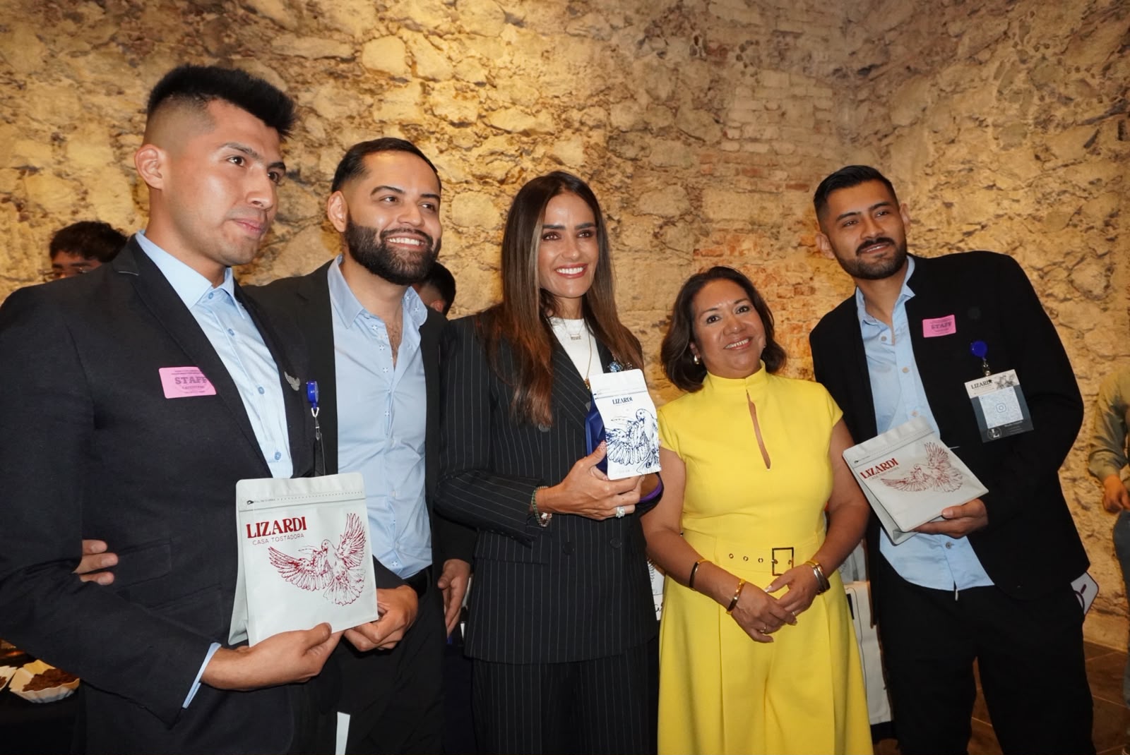 ALE ROJO DE LA VEGA INAUGURA LA CUARTA EDICIÓN DE CAFESTIVAL MX 2026 EN LA CASONA DE XICOTÉNCATL

