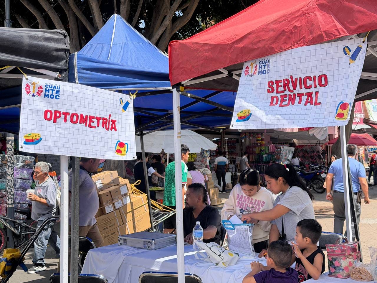 ESTÚDIALE ACERCA SERVICIOS GRATUITOS A FAMILIAS DE LA COLONIA CENTRO PARA EL REGRESO A CLASES