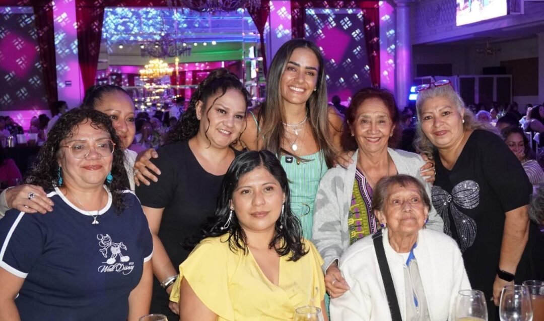 ALE ROJO DE LA VEGA RECONOCE EL TRABAJO DE 2 MIL MADRES TRABAJADORAS DE LA ALCALDÍA CUAUHTÉMOC