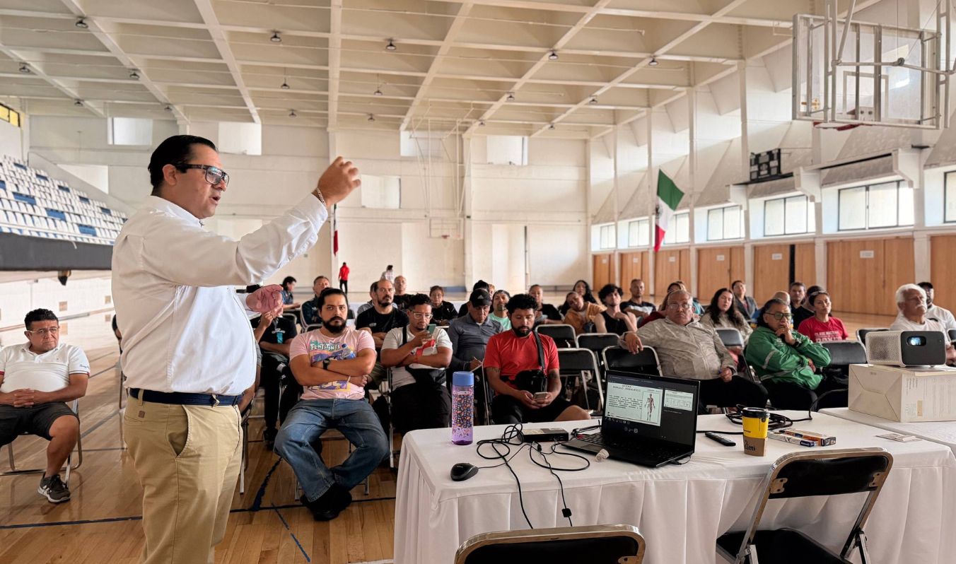 PROFESORES Y ENTRENADORES DE LOS DEPORTIVOS DE CUAUHTÉMOC CONCLUYEN CAPACITACIÓN EN ACTIVACIÓN FÍSICA