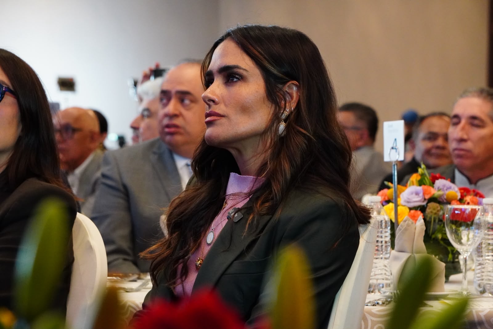 ALE ROJO DE LA VEGA RECONOCE EL TRABAJO DE LA SOCIEDAD BÍBLICA EN SU 60 ANIVERSARIO