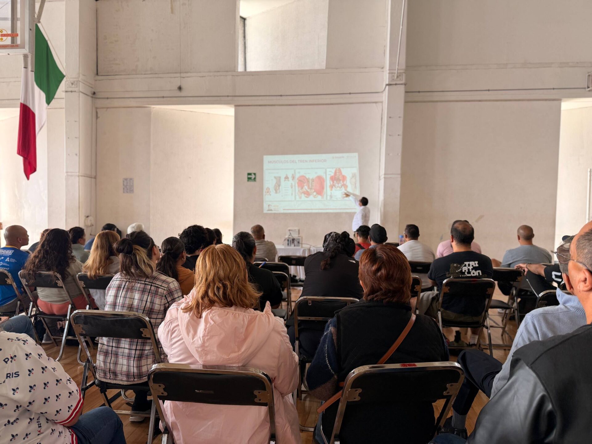 PROFESORES Y ENTRENADORES DE LOS DEPORTIVOS DE CUAUHTÉMOC CONCLUYEN CAPACITACIÓN EN ACTIVACIÓN FÍSICA