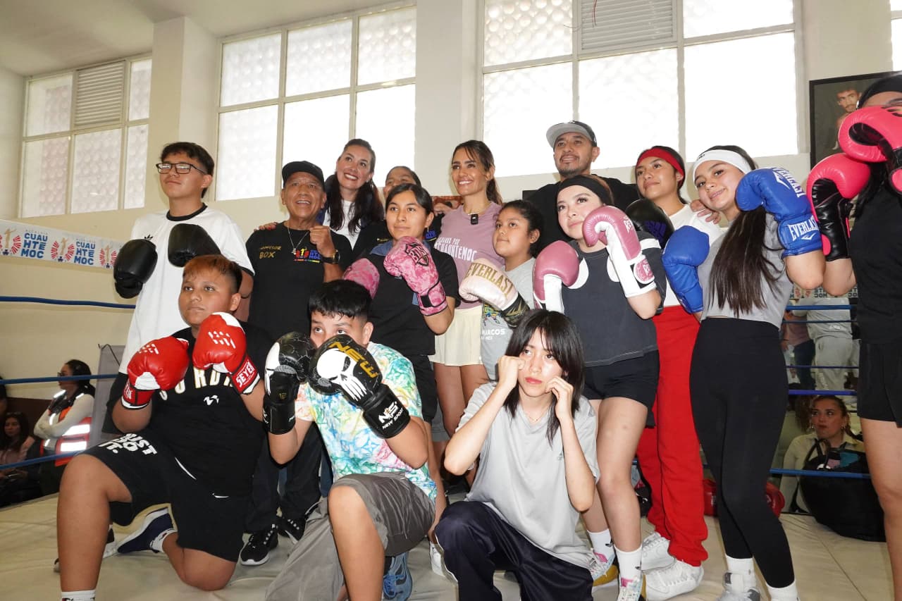 ALCALDÍA CUAUHTÉMOC ENTREGA REHABILITACIÓN DE CANCHA EN EL PARQUE GILBERTO OWEN Y ANUNCIA CLASES GRATUITAS DE BOX