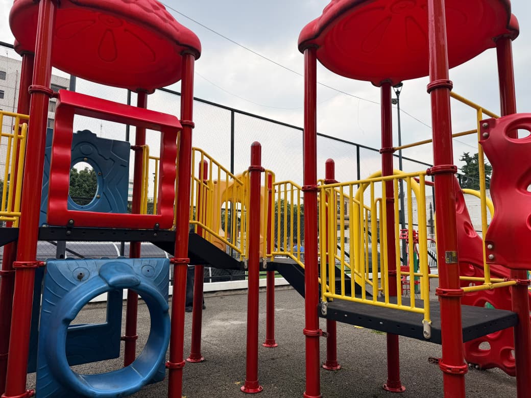 ALCALDÍA CUAUHTÉMOC ENTREGA REHABILITACIÓN DE CANCHA EN EL PARQUE GILBERTO OWEN Y ANUNCIA CLASES GRATUITAS DE BOX