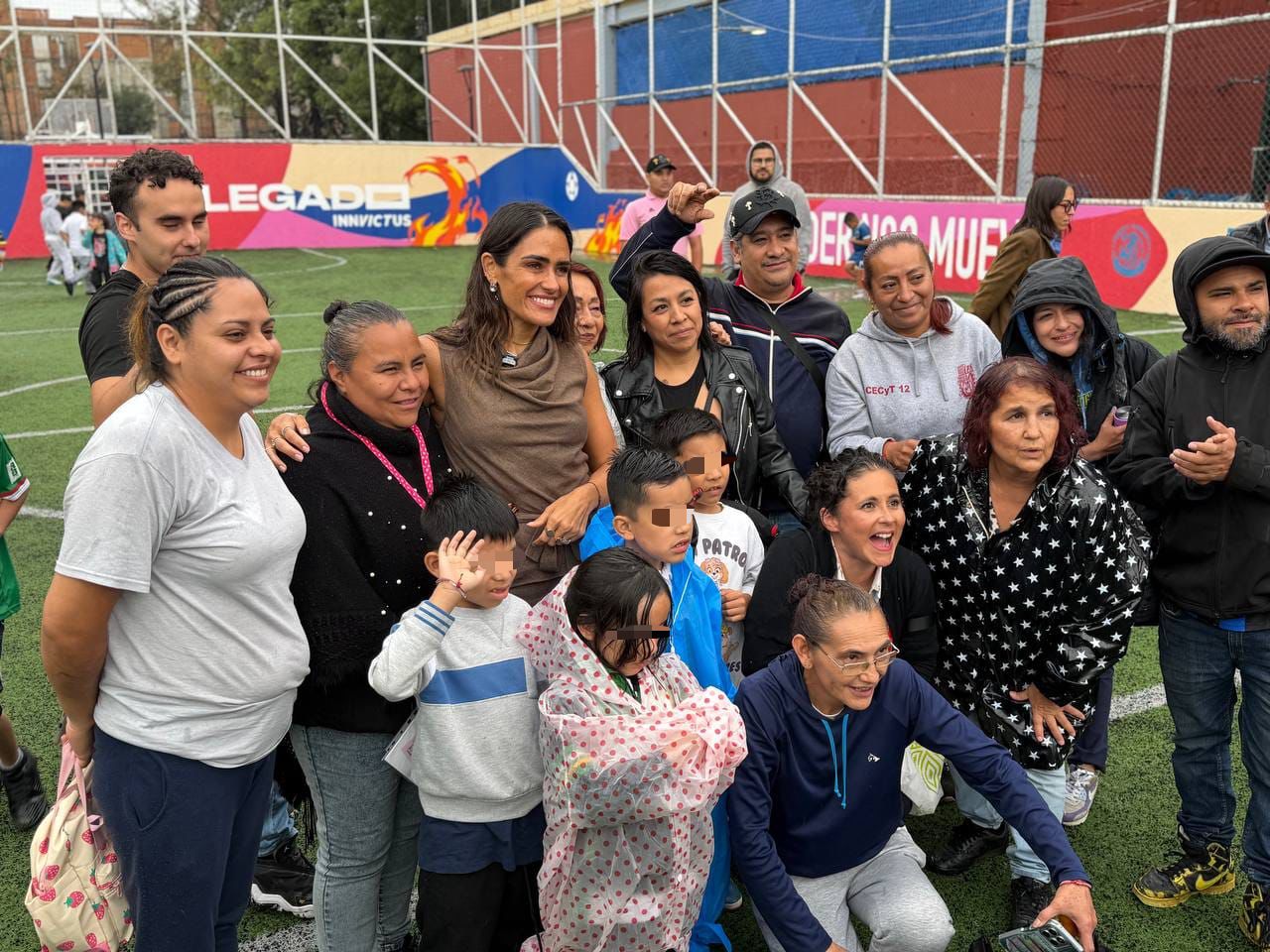RENACE CUAUHTÉMOC RECUPERA CANCHA DE FUTBOL EN TLATELOLCO PARA 3 MIL NIÑAS, NIÑOS Y JÓVENES