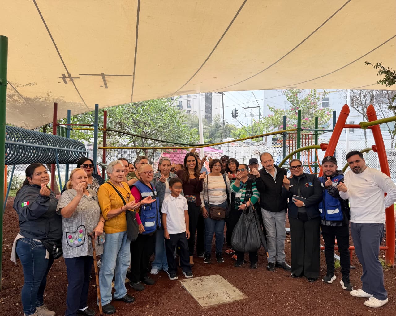 ALE ROJO DE LA VEGA ENTREGA REHABILITACIÓN DEL PARQUE PÚBLICO EX HIPÓDROMO EN SAN SIMÓN TOLNAHUAC