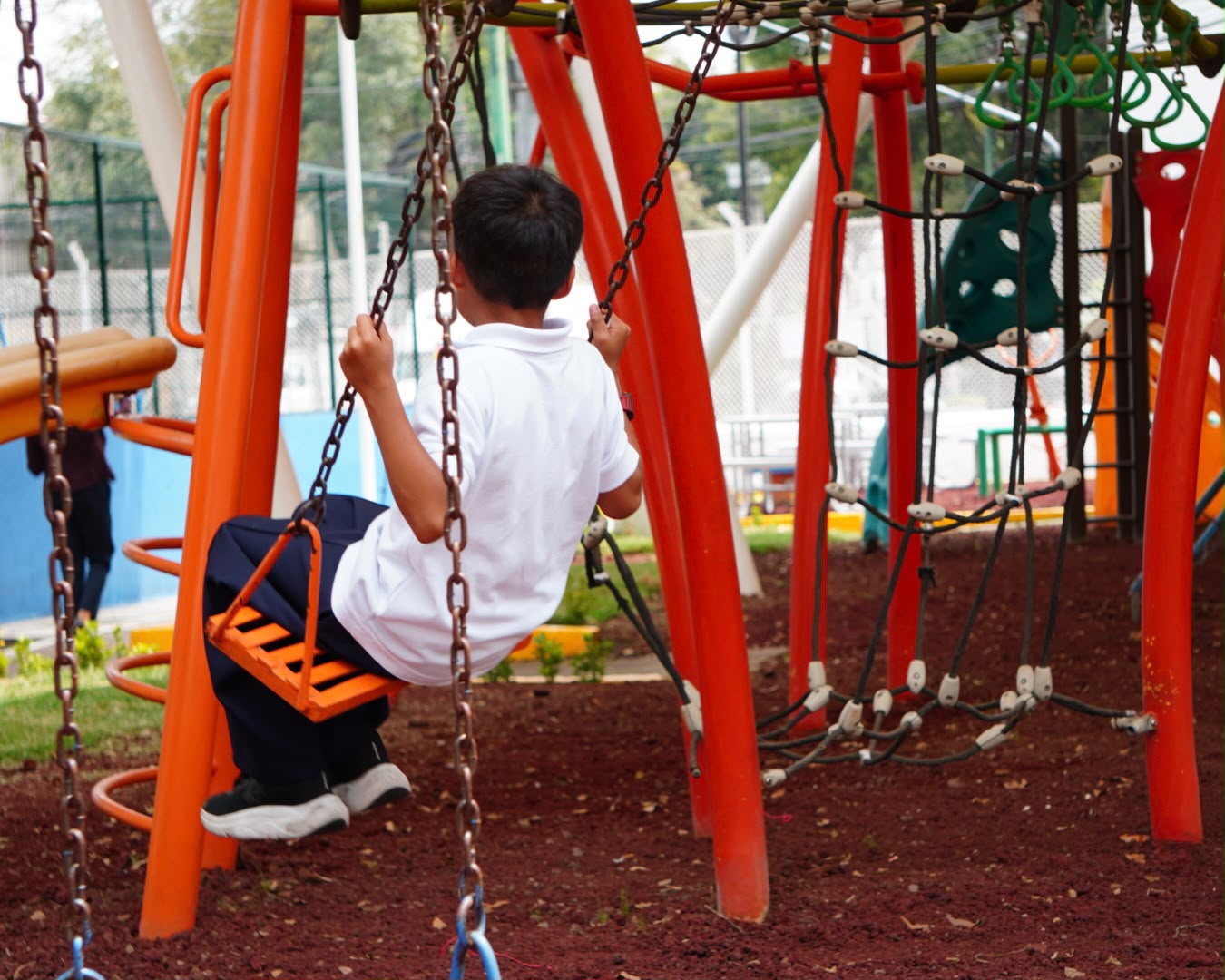 ALE ROJO DE LA VEGA ENTREGA REHABILITACIÓN DEL PARQUE PÚBLICO EX HIPÓDROMO EN SAN SIMÓN TOLNAHUAC