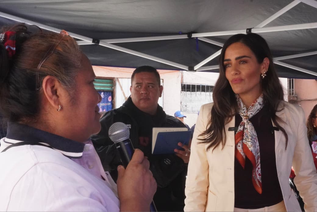 ALE ROJO DE LA VEGA ESCUCHA A VECINAS Y VECINOS DEL CENTRO PARA ATENDER SUS NECESIDADES