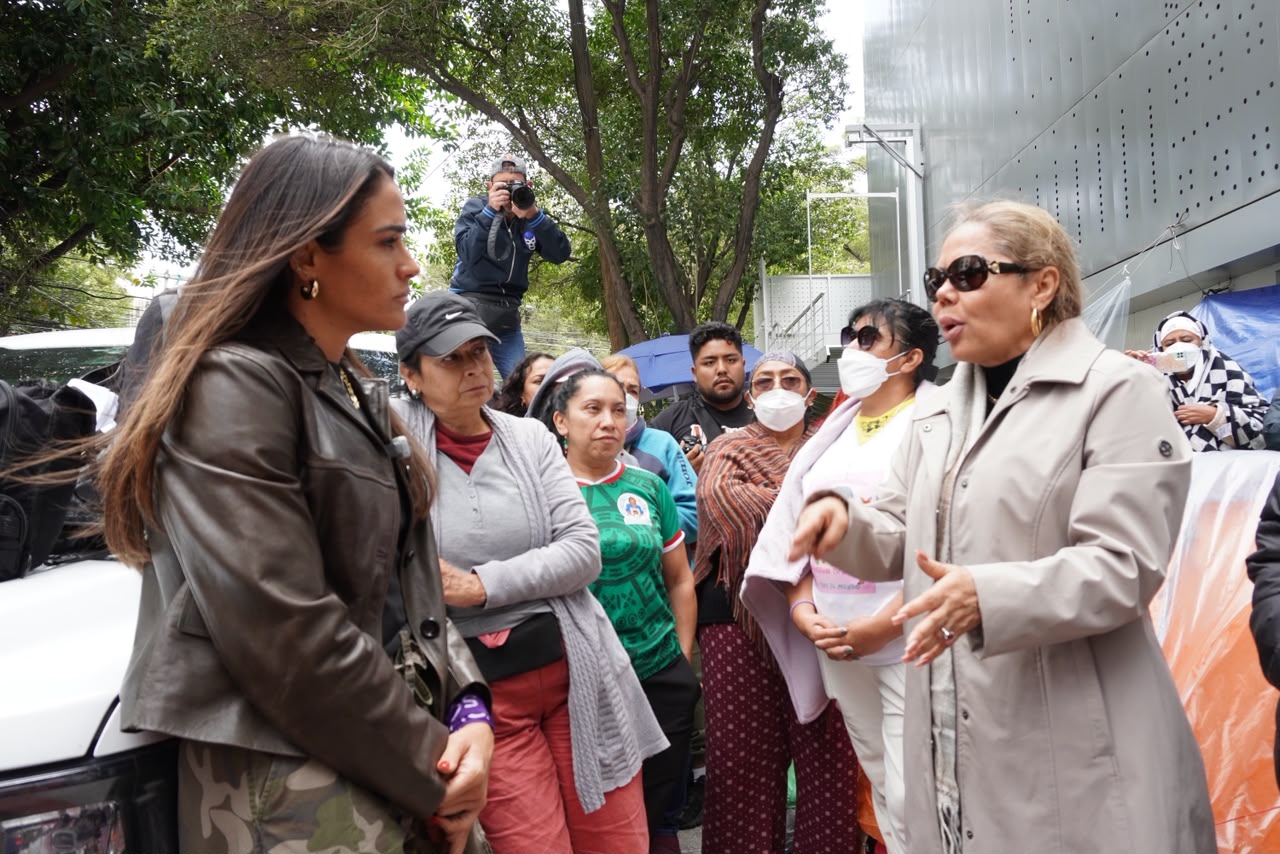ALE ROJO DE LA VEGA VISITA Y LLEVA APOYO A 50 MADRES BUSCADORAS