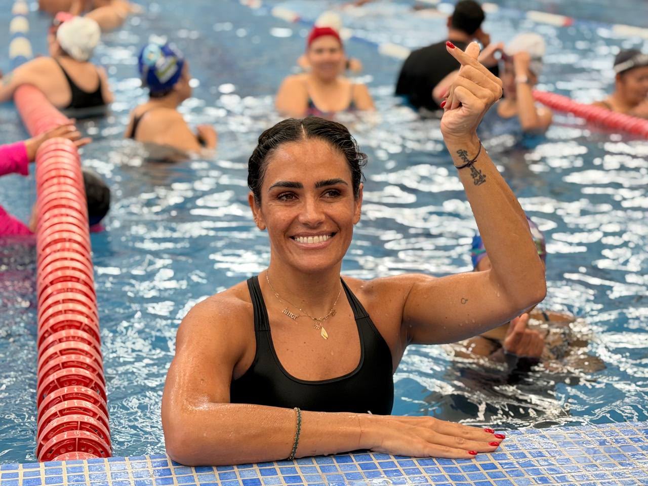 ENTREGA ALE ROJO DE LA VEGA REHABILITACIÓN DE ALBERCA EN EL DEPORTIVO BICENTENARIO
