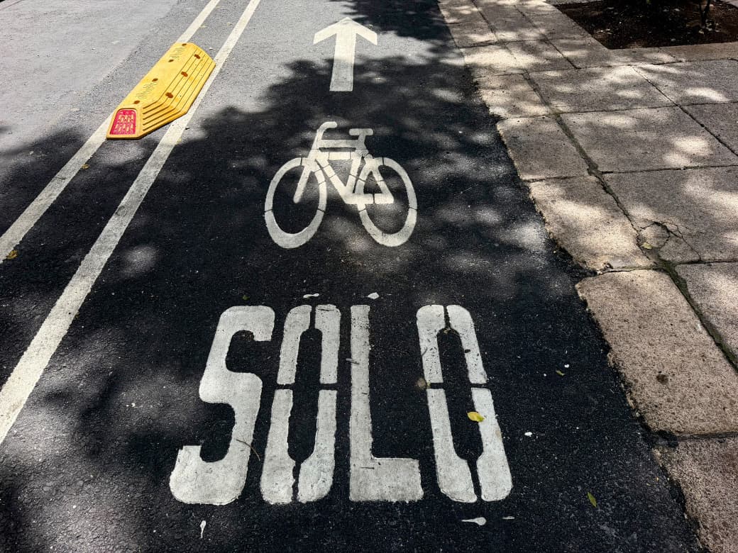 ALE ROJO DE LA VEGA ENTREGA REHABILITACIÓN DE CICLOVÍA EN LA COLONIA TABACALERA