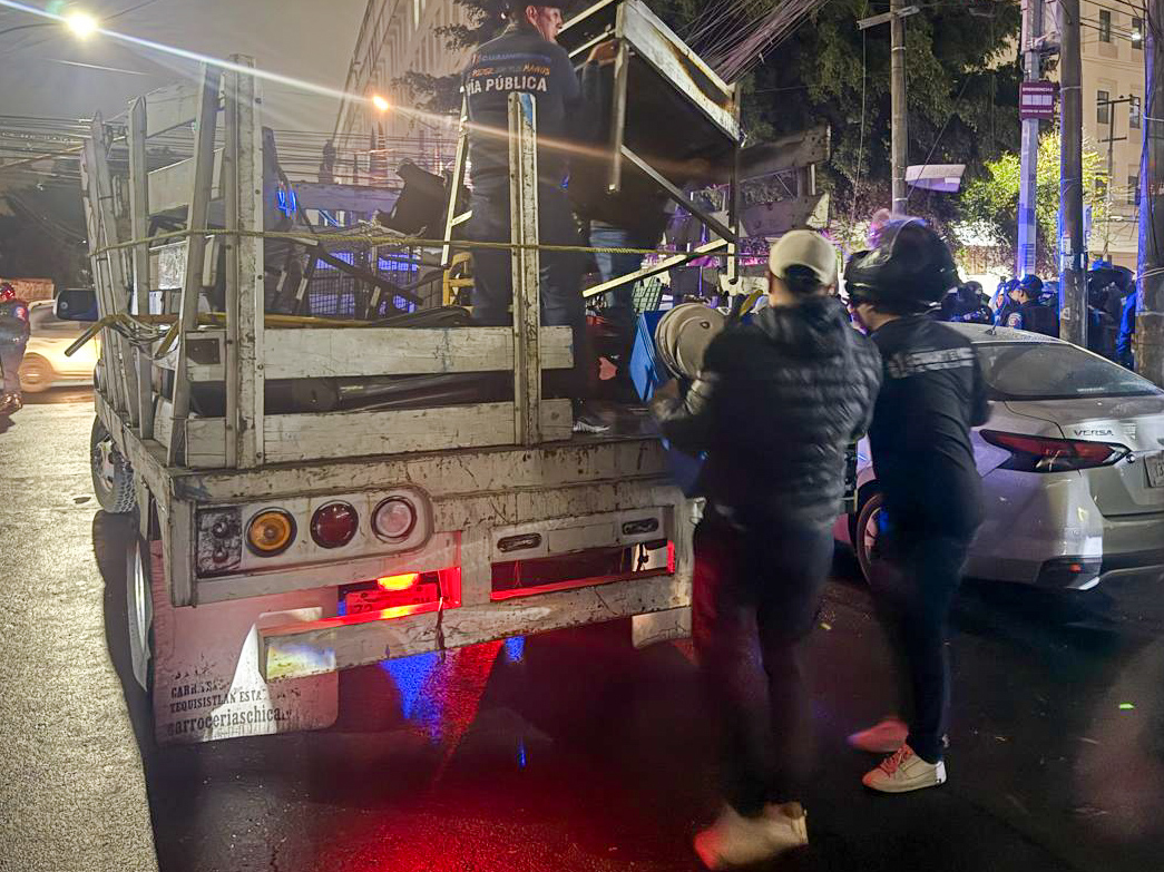 ALE ROJO DE LA VEGA ENCABEZA OPERATIVO NOCTURNO EN LA DOCTORES TRAS QUEJAS VECINALES