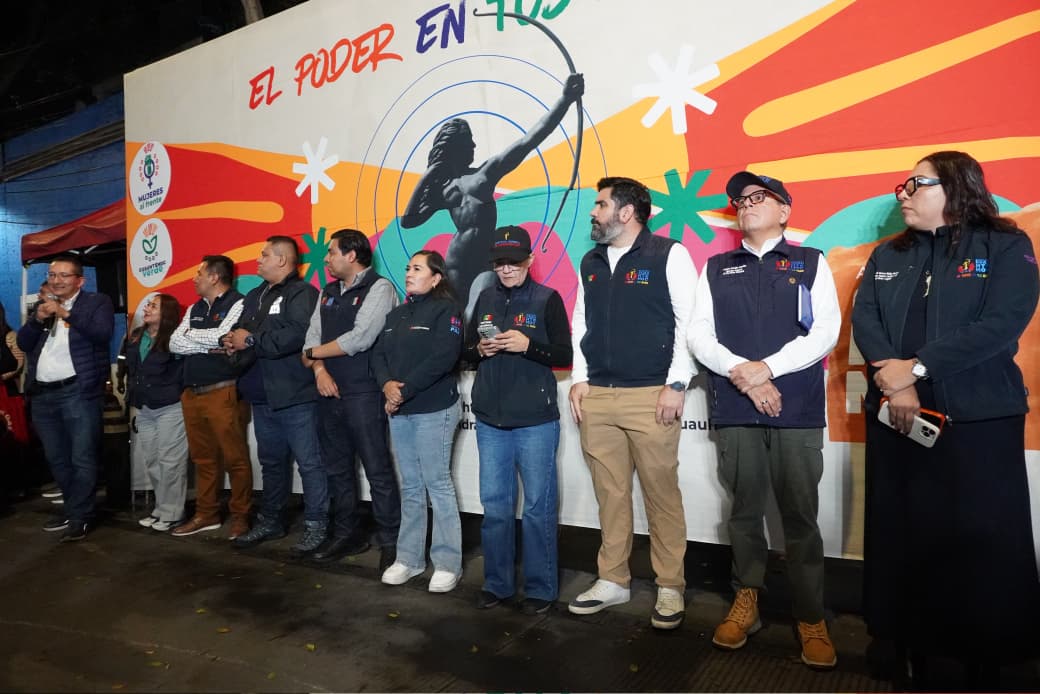ALE ROJO DE LA VEGA ENTREGA REENCARPETADO EN ATLAMPA Y NUEVAS LUMINARIAS EN LA GUERRERO