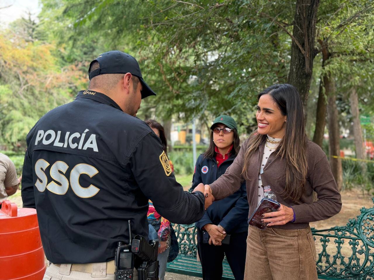 Vecinos aportan información para identificar a presunto responsable de envenenar perros